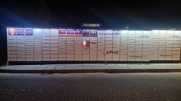 Paczkomat CIE04N Przy myjni ręcznej