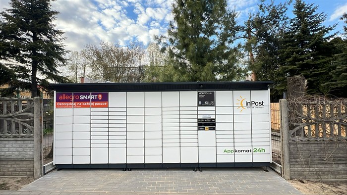 Paczkomat CIE08BAPP Obok lombardu