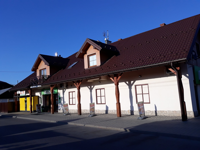 Paczkomat CIZ01G Przy sklepie Delikatesy Centrum