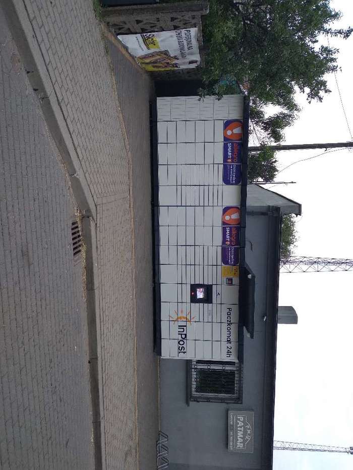 Paczkomat CLA01M Przy sklepie wielobranżowym PATMAR