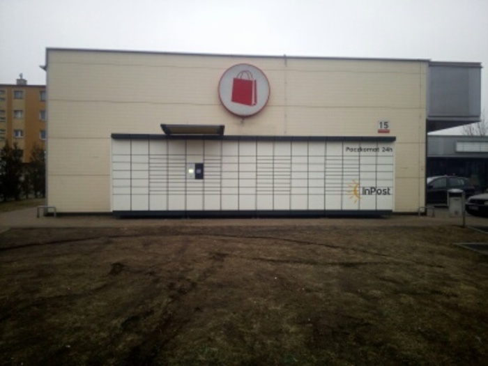Paczkomat CLS01N Czerwona Torebka Broniewskiego 15