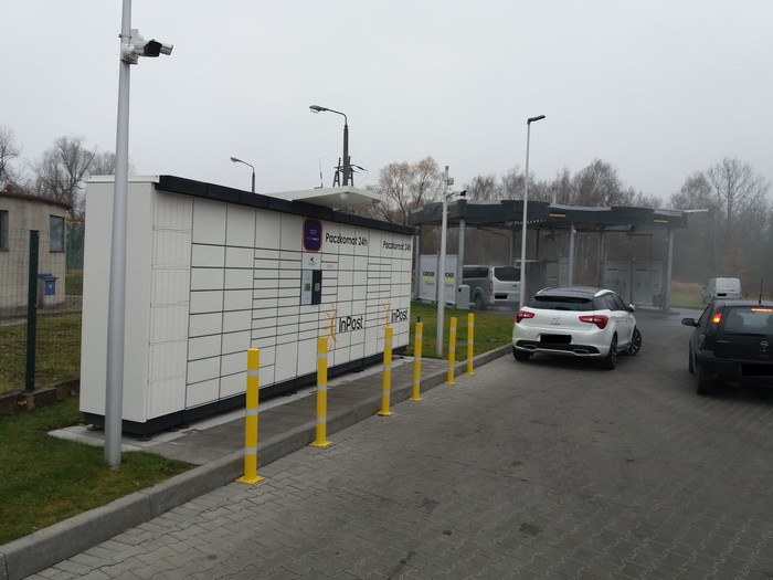 Поштомат CLS02N Na stacji paliw Lotos