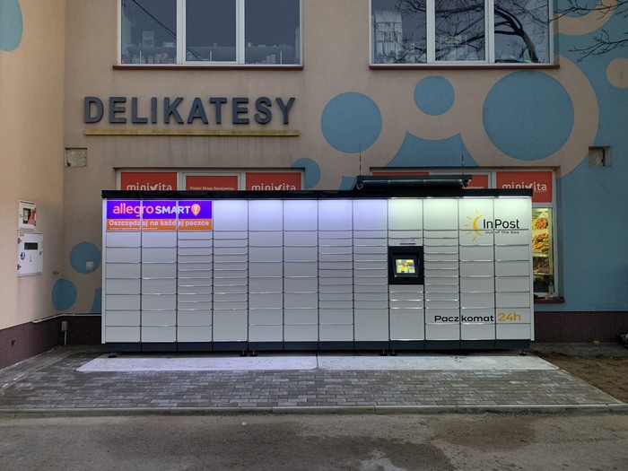 Parcel Locker CMO02M Przy sklepie