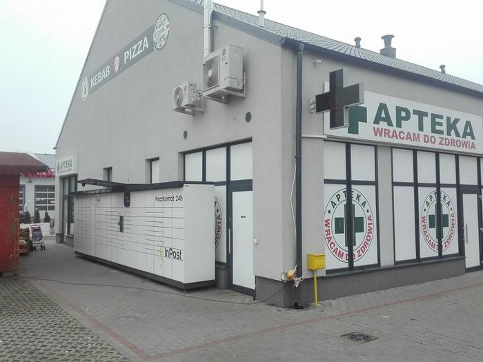 Paczkomat CPL01N Przy sklepie Biedronka