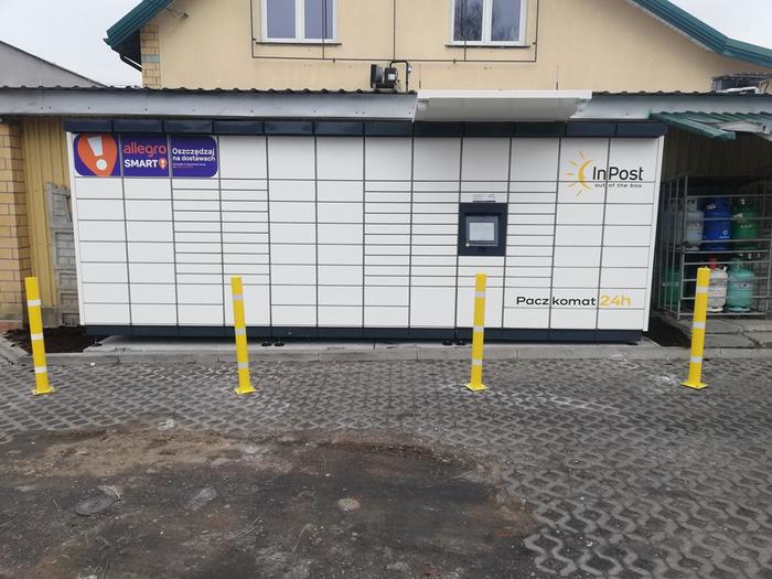 Paczkomat CRS02M przy sklepie Chorten