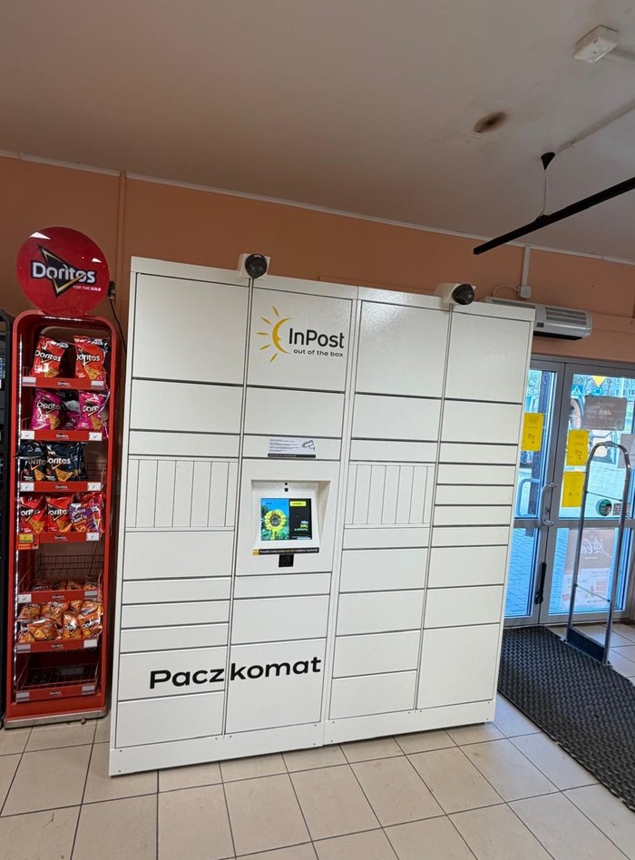 Paczkomat CRS03HP w sklepie Chorten