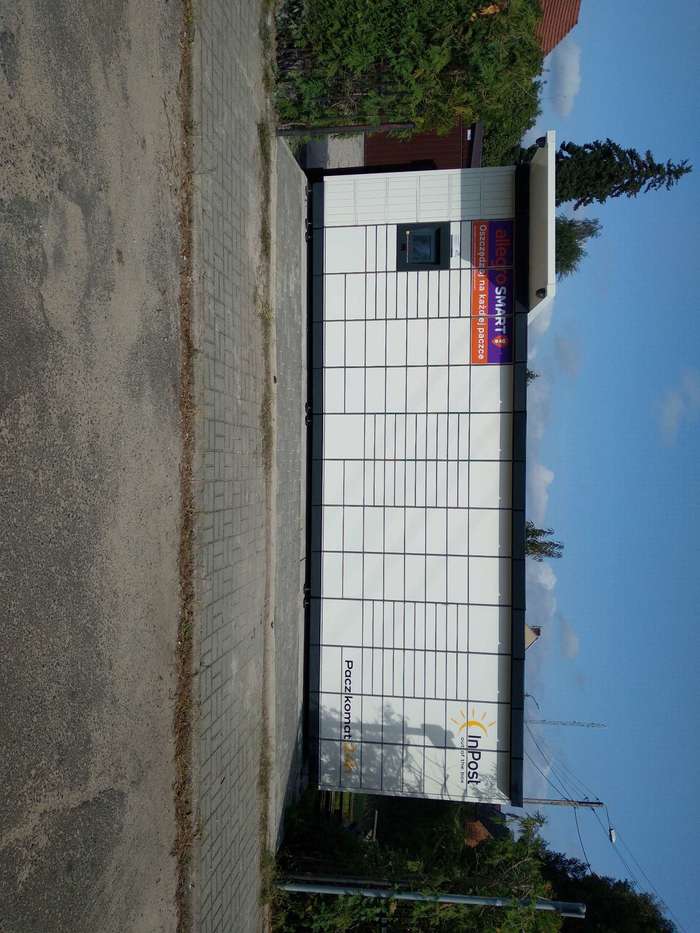 Paczkomat CSK03M na prywatnej posesji