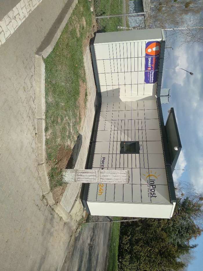 Paczkomat CSO05M Na myjni Auto Max Centrum