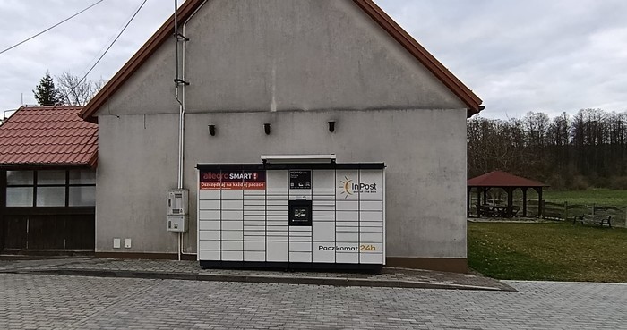 Paczkomat CSOW01M Przy budynku OSP