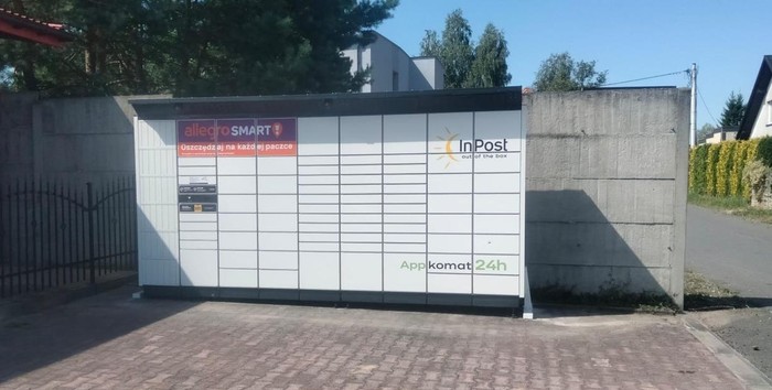Paczkomat CWA01BAPP Przy stacji benzynowej Mico
