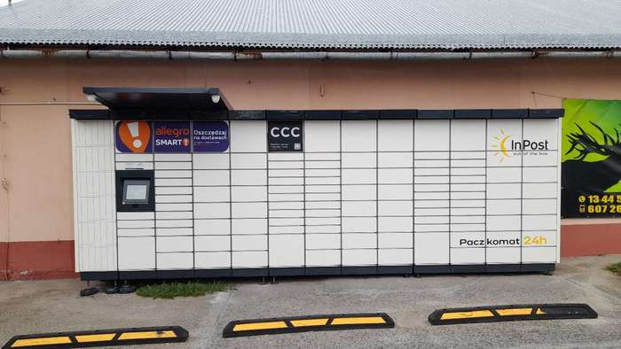 Paczkomat CZC02M Przy sklepie Marmax