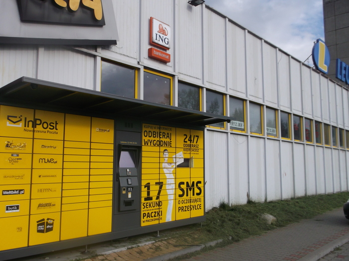 Поштомат CZD352 Przy DH Dziedzic Zeta