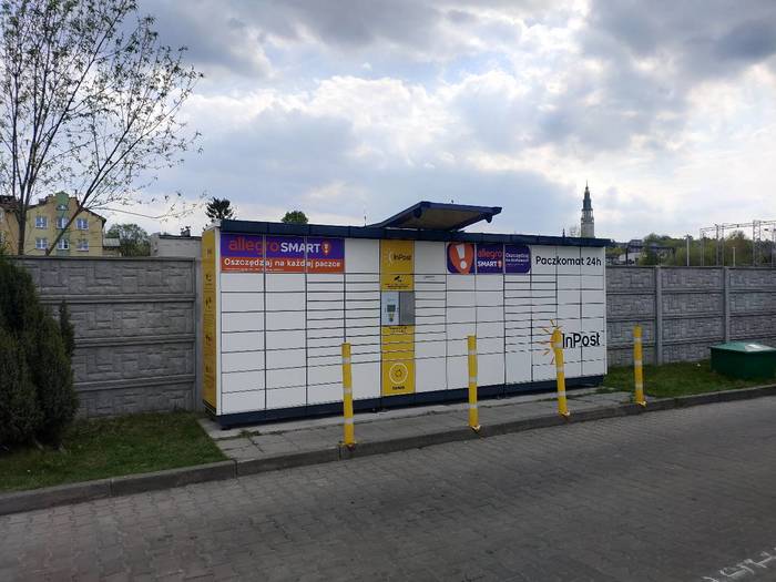 Paczkomat CZE03N Stacja paliw BP