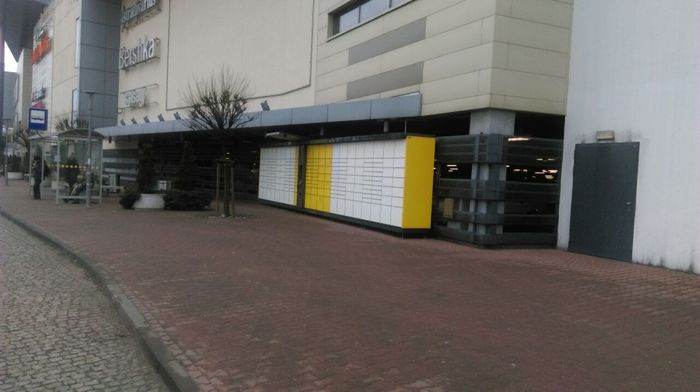 Paczkomat CZE06A Galeria Jurajska