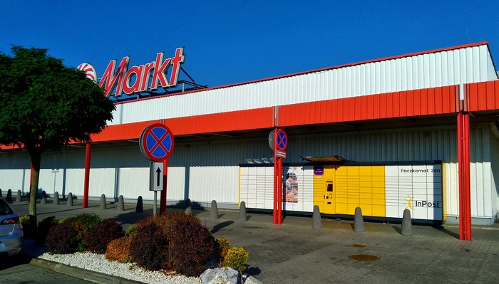 Paczkomat CZE11A Przy M1 / Media Markt