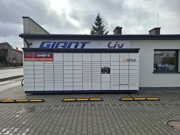 Paczkomat CZE15BAPP Sklep rowerowy