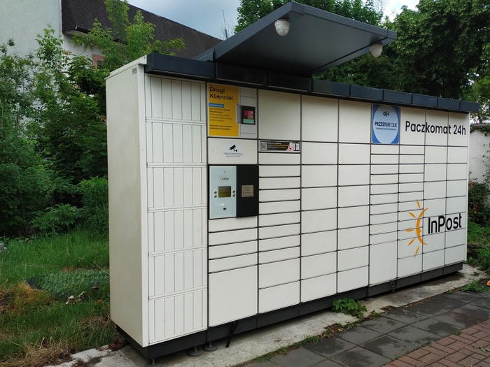Parcel Locker CZE21N Przy prywatnej posesji