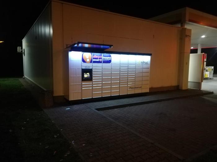 Paczkomat CZE26M Stacja Shell
