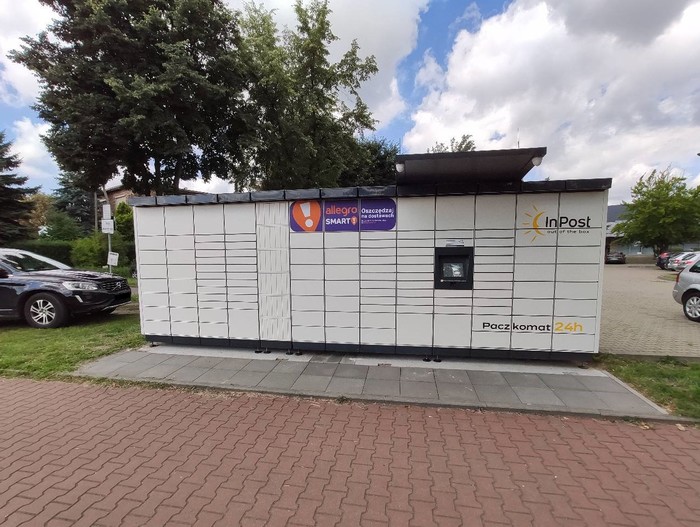Paczkomat CZE36M parking Częstochowski Park Przemysłowo-Technologiczny
