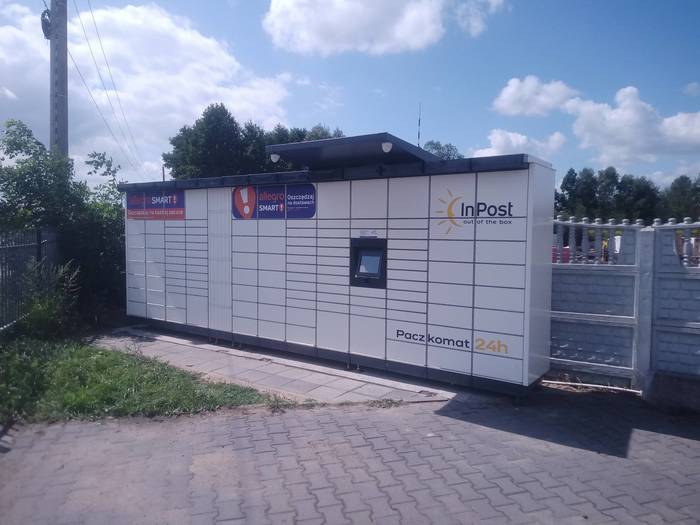 Paczkomat CZE37M Stacja Slovnaft