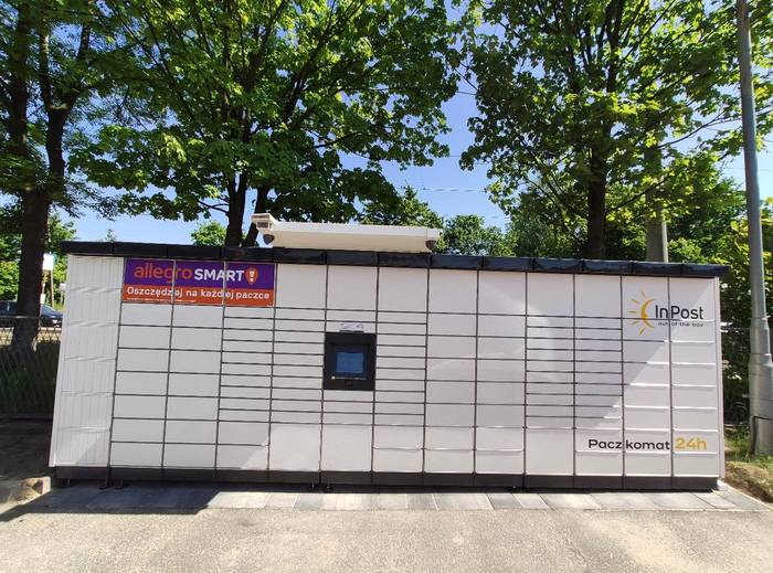 Paczkomat CZE55M Stacja AVIA