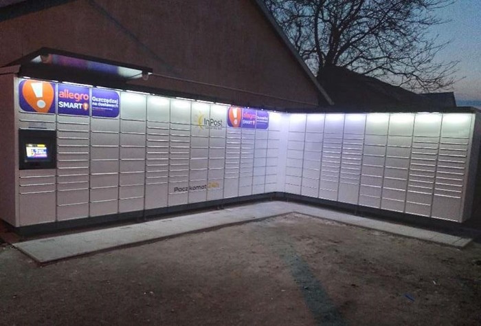 Parcel Locker CZH01M Przy sklepie spożywczym
