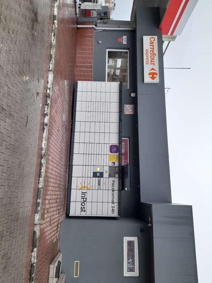 Paczkomat CZI02N Na stacji paliw Opak