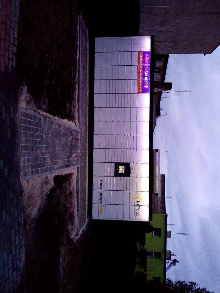 Parcel Locker CZR04M Przy budynku mieszkalnym