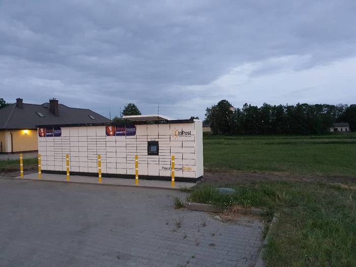 Paczkomat CZW01M Przy myjni bezdotykowej