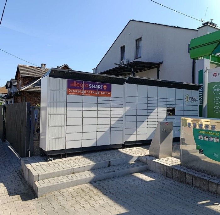 Paczkomat DAL02BAPP Przy wjeździe na myjnię