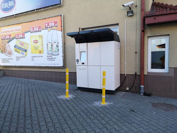 Paczkomat DEB10W Siedziba firmy Jubilatka (stare zakłady mięsne)