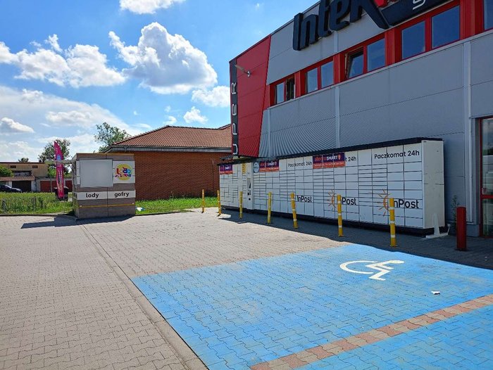 Paczkomat DEN01A Przy markecie Intermarche