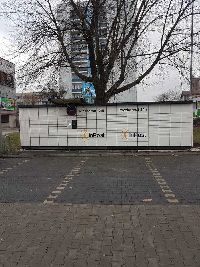 Paczkomat DGO04N Przy sklepie Aldi