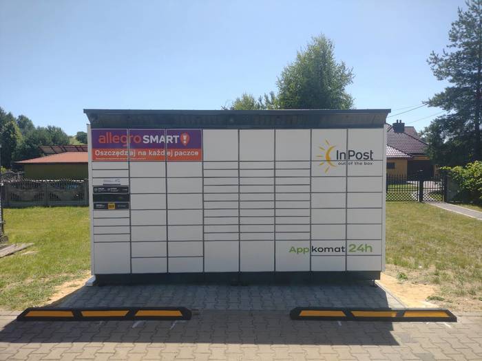 Parcel Locker DGO05BAPP Obok Piekarni Ziarenko