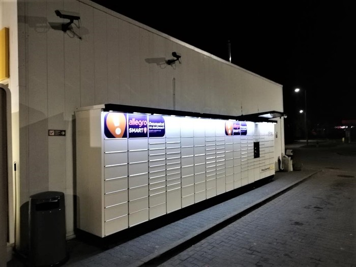 Paczkomat DLL01M Przy stacji Shell
