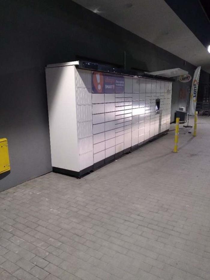 Paczkomat DMI03M przy sklepie Gama