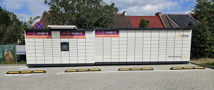 Paczkomat DMI05M przy Lidlu