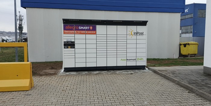 Paczkomat DOB01BAPP Przy stacji benzynowej Orlen