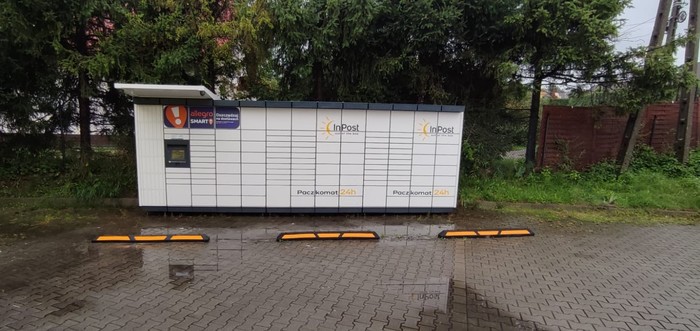 Поштомат DOB02M Przy sklepie Delikatesy Centrum