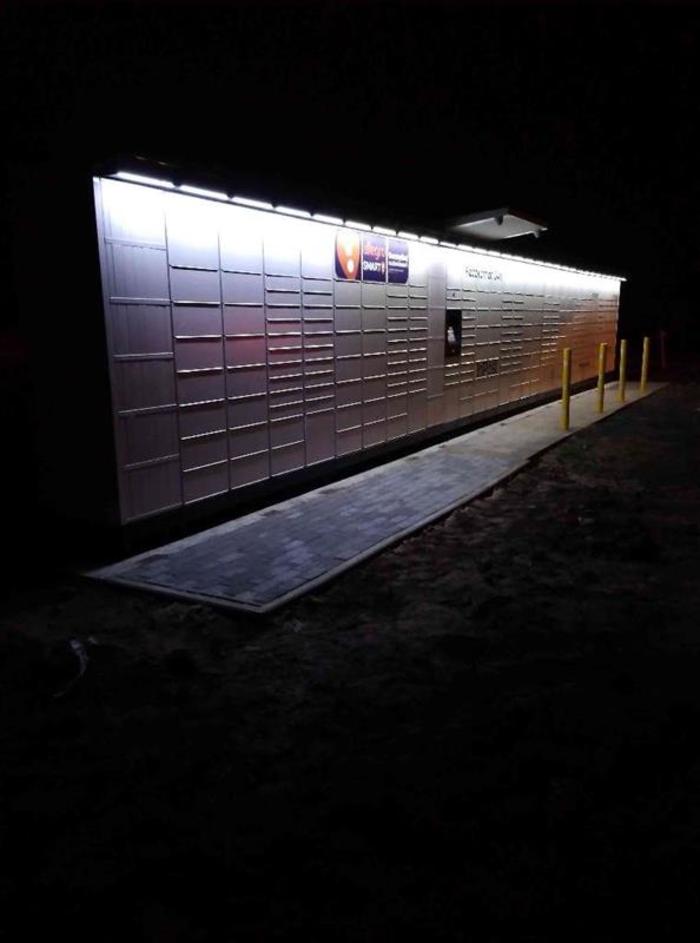 Parcel Locker DOM01M Przy sklepie spożywczym