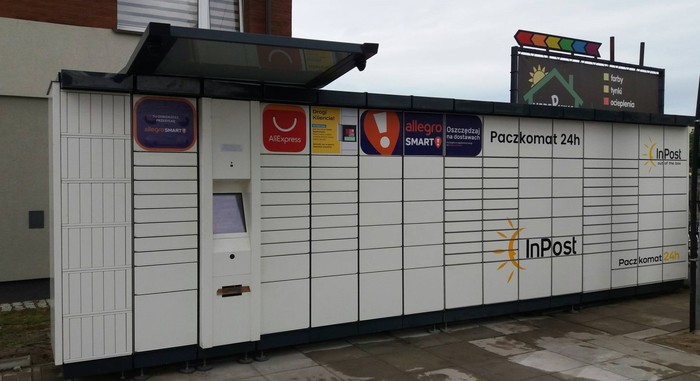 Paczkomat DOP01A Przy sklepie budowlanym Modernika