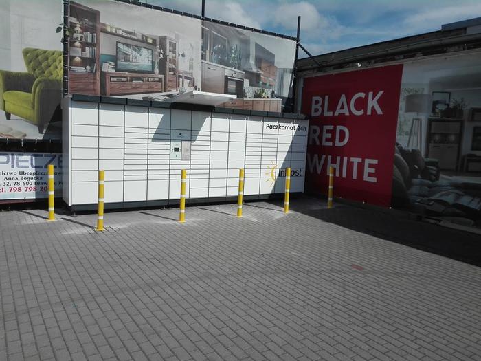 Paczkomat DPM02N Przy salonie Black Red White