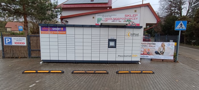 Paczkomat DQJA01M Przy sklepie spożywczym