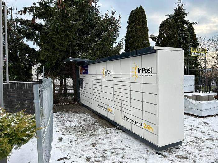 Paczkomat DRA01M Przy materiałach budowlanych IZA-STAL