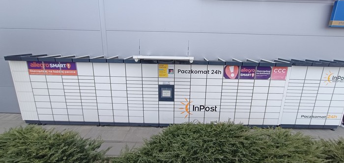 Paczkomat DTR01M Przy Centrum Dąbrowa Tarnowska