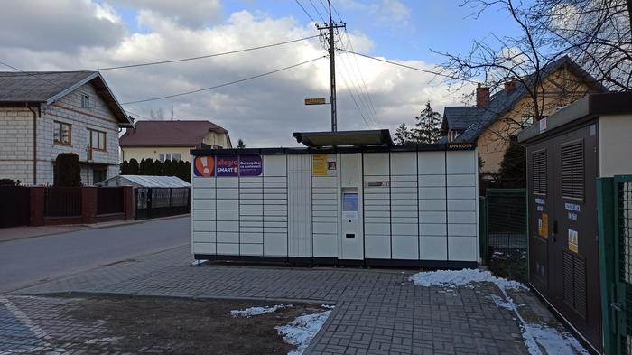 Paczkomat DWK01A Przy Ośrodku Zdrowia