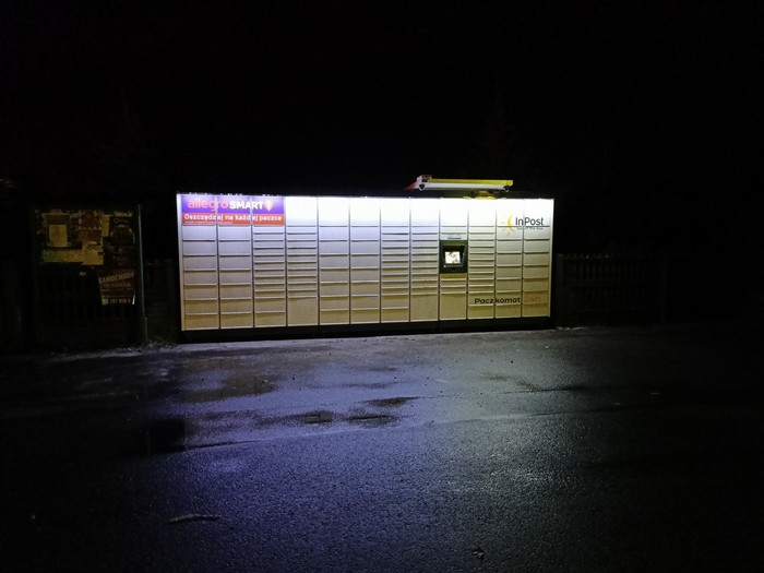 Parcel Locker DXA01M Przy sklepie Lewiatan
