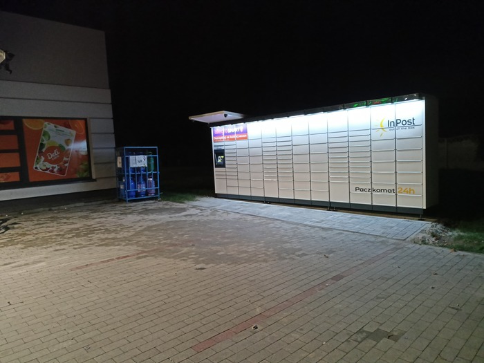 Поштомат DXB01M Przy sklepie Delikatesy Centrum