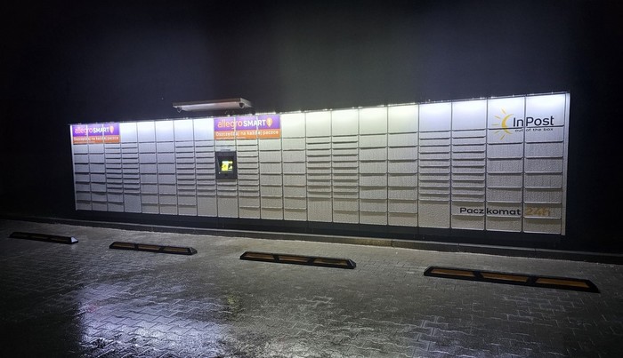 Paczkomat DYW05M przy Lidlu