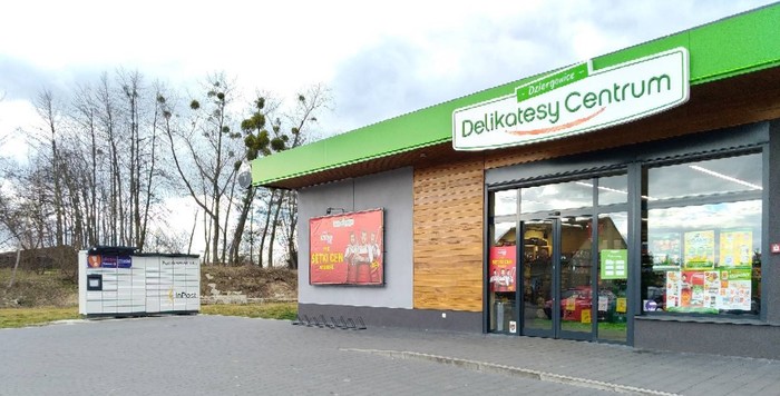Paczkomat DZG01M Przy sklepie Delikatesy Centrum